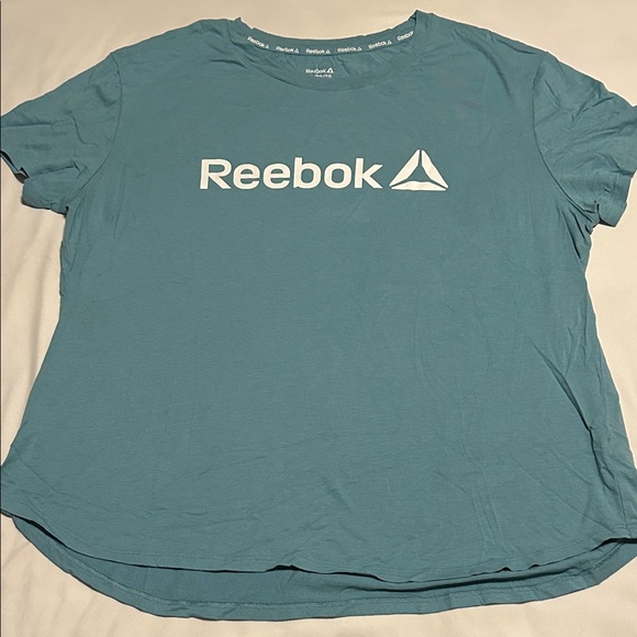 Reebok Tops - Reebok Teal Crew Neck Tee